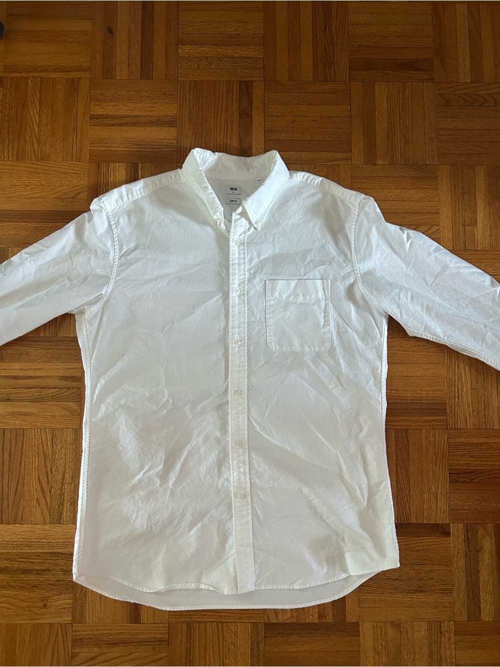 Uniqlo Classic White Button-Down Men's Shirt- slim fit